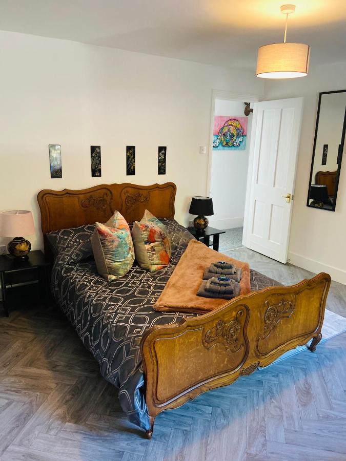 Funky Cozy Cottage With Outside Space 伊斯特布恩 外观 照片