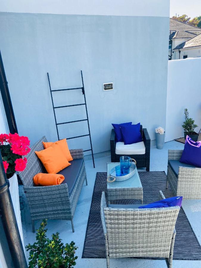 Funky Cozy Cottage With Outside Space 伊斯特布恩 外观 照片